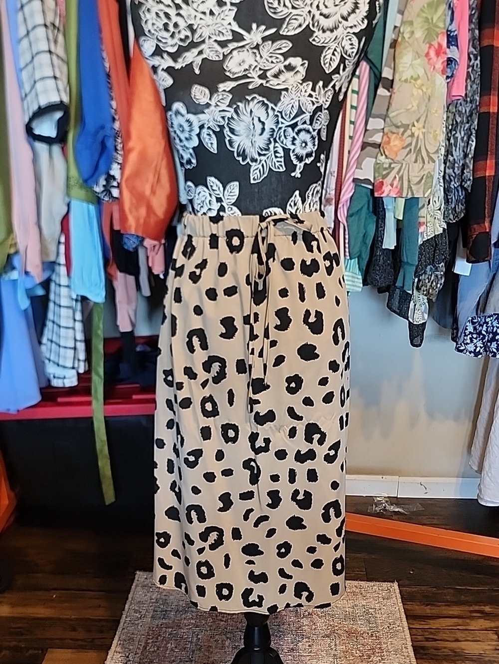 SHEIN Beige and Black Leopard Print Midi Skirt